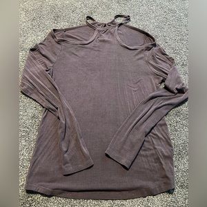 Women’s long sleeve Arizona brand off the shoulders shirt size L